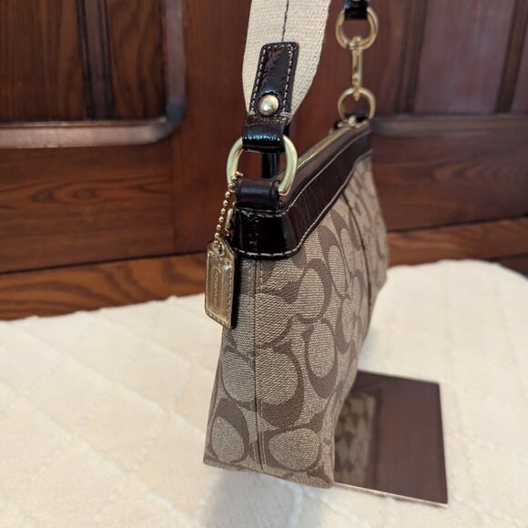 Coach Signature Heritage Stripe Handbag - Picture 5 of 11